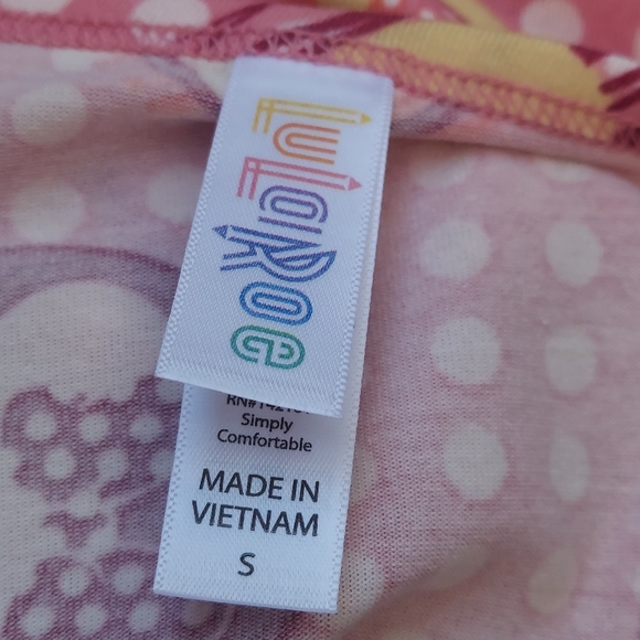 LuLaRoe Disney Mini Classic Tee Size Small - Picture 9 of 12